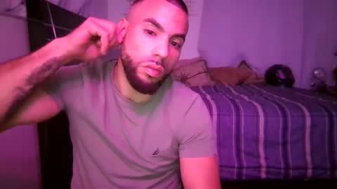 JcMax305 online show from March 9, 2025, 6:39 am