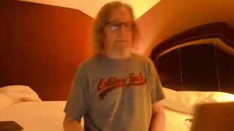 Snapshot of jdineuless chatting on May 10, 2026, 10:15 pm JDinEuless online show from May 10, 2026, 10:15 pm