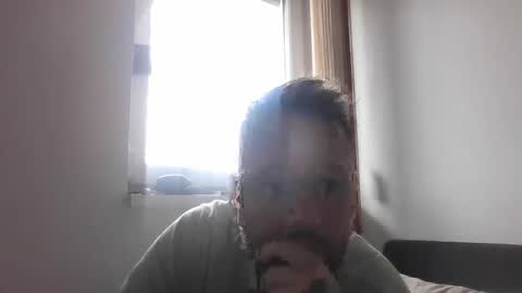EJ Melody online show from May 19, 2026, 11:27 am