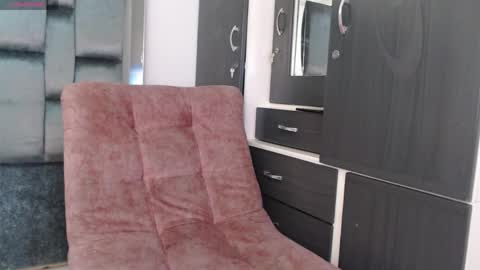 Snapshot of jean_foster chatting on April 22, 2026, 9:05 pm Mistress Jane Foster online show from April 22, 2026, 9:05 pm
