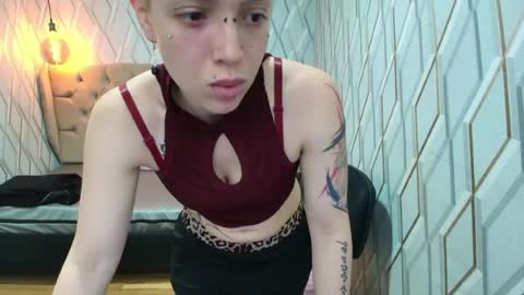 Snapshot of jeanemariex chatting on July 19, 2026, 2:26 am Jeane Marie online show from July 19, 2026, 2:26 am