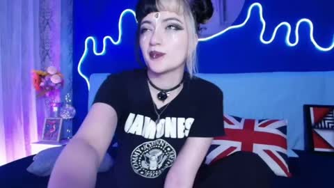 Jean online show from May 14, 2026, 7:42 pm