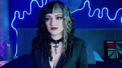 Jean online show from June 10, 2026, 7:46 pm