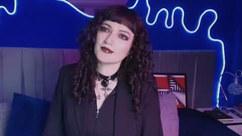 Jean online show from June 25, 2026, 7:51 pm