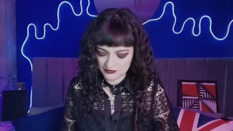Jean online show from July 8, 2026, 7:40 pm