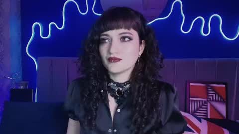 Jean online show from July 22, 2026, 7:49 pm