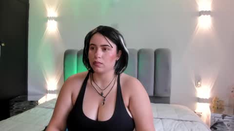 Snapshot of jeannewilliams_ chatting on April 28, 2026, 12:43 pm Jeanne Williams online show from April 28, 2026, 12:43 pm
