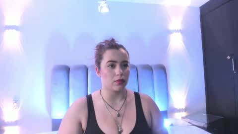 Snapshot of jeannewilliams_ chatting on May 2, 2026, 12:32 pm Jeanne Williams online show from May 2, 2026, 12:32 pm