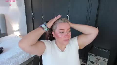 Jeanne Williams online show from July 25, 2026, 1:08 pm