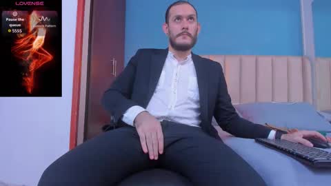 Snapshot of jeanpiere02 chatting on November 28, 2025, 3:42 am Jeanpiere online show from November 28, 2025, 3:42 am