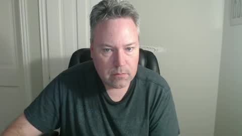 JE online show from October 6, 2025, 6:38 pm