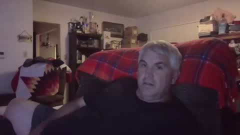 Snapshot of jecko71 chatting on May 20, 2026, 4:07 am dadbody71 online show from May 20, 2026, 4:07 am