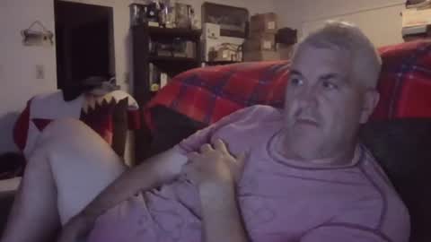Snapshot of jecko71 chatting on June 7, 2026, 3:10 am dadbody71 online show from June 7, 2026, 3:10 am