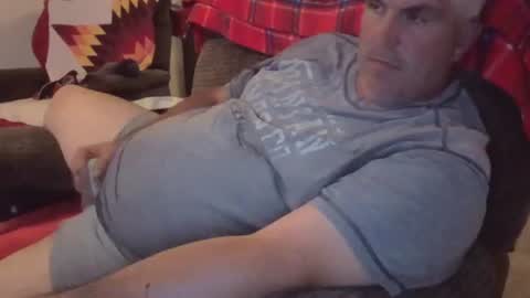Snapshot of jecko71 chatting on June 14, 2026, 3:52 am dadbody71 online show from June 14, 2026, 3:52 am