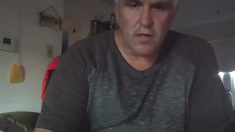 Snapshot of jecko71 chatting on July 5, 2026, 1:23 am dadbody71 online show from July 5, 2026, 1:23 am