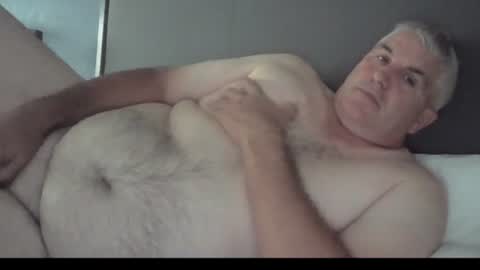 Snapshot of jecko71 chatting on August 1, 2026, 1:05 am dadbody71 online show from August 1, 2026, 1:05 am