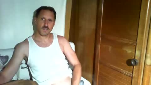 Snapshot of jef74700 chatting on June 26, 2026, 5:45 am Jrme online show from June 26, 2026, 5:45 am