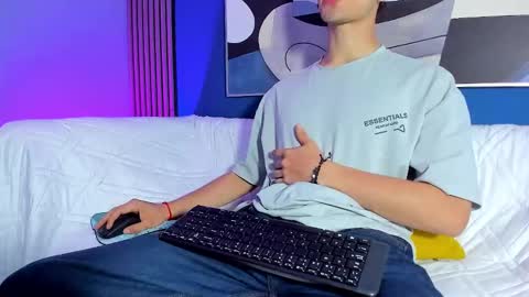 Snapshot of jefer_rick chatting on October 27, 2025, 12:42 pm Jeff online show from October 27, 2025, 12:42 pm