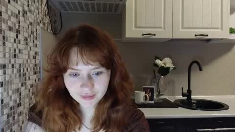 Snapshot of jelly_cherry chatting on January 17, 2025, 10:23 pm Emily online show from January 17, 2025, 10:23 pm