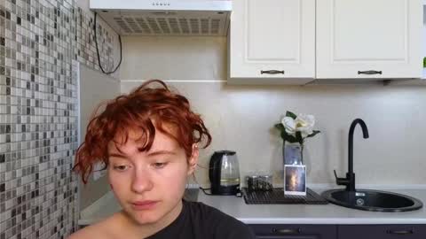 Snapshot of jelly_cherry chatting on February 26, 2025, 8:59 am Emily online show from February 26, 2025, 8:59 am