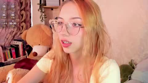 Snapshot of jelly_w5 chatting on September 23, 2025, 8:01 pm Jelly online show from September 23, 2025, 8:01 pm