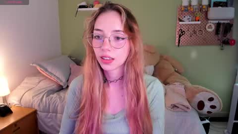 Jelly  online show from May 1, 2026, 11:09 pm