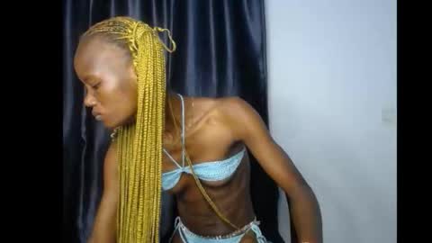 Linda online show from November 10, 2025, 6:18 pm