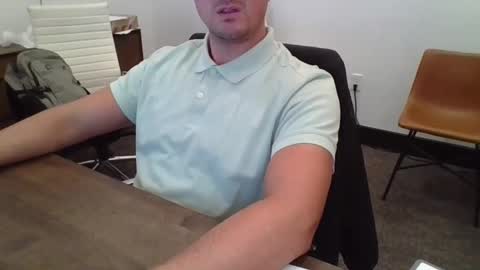 Snapshot of jellytime1988 chatting on October 31, 2025, 10:00 pm jellytime1988 online show from October 31, 2025, 10:00 pm