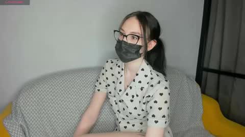 Snapshot of jenayorteg chatting on May 2, 2026, 12:48 am Molly online show from May 2, 2026, 12:48 am