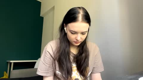 Luna online show from April 27, 2026, 10:13 am