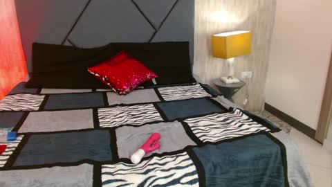 jenifer_cruz online show from April 3, 2026, 3:59 am