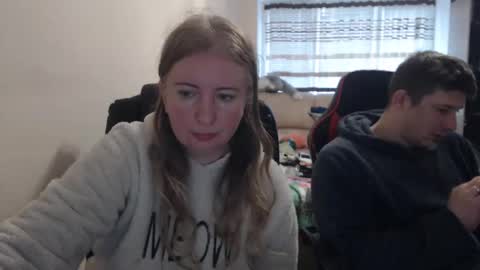 JenisAndPeter online show from November 10, 2025, 6:56 am