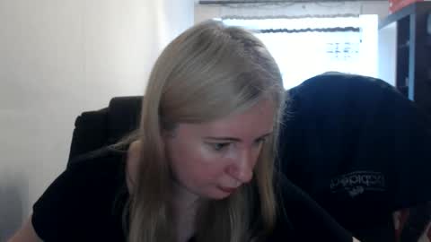 JenisAndPeter online show from June 9, 2026, 4:57 am
