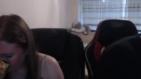 JenisAndPeter online show from July 4, 2026, 5:52 pm