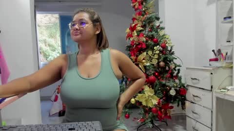 jenn online show from December 9, 2024, 10:20 pm
