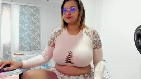 jenn online show from January 28, 2025, 9:19 pm
