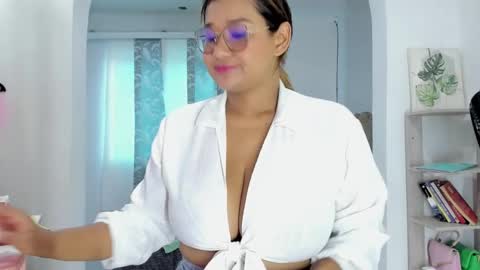 jenn online show from March 5, 2025, 2:01 pm