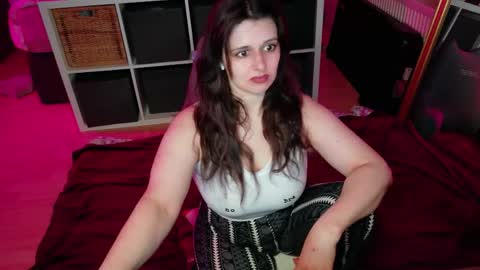 jennasxy19 online show from May 18, 2026, 2:12 pm