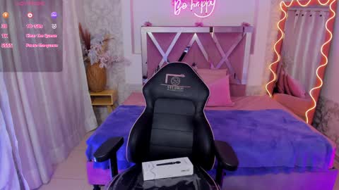 jenna_tay1 online show from April 11, 2026, 7:07 pm