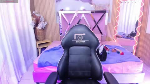 jenna_tay1 online show from May 9, 2026, 7:52 pm