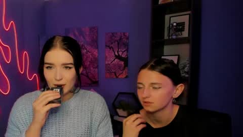 Snapshot of jennakissu chatting on May 28, 2026, 7:00 pm Jenna online show from May 28, 2026, 7:00 pm