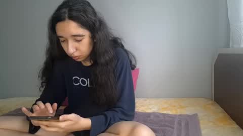 Snapshot of jennalore chatting on January 15, 2025, 12:36 pm JennaLore online show from January 15, 2025, 12:36 pm