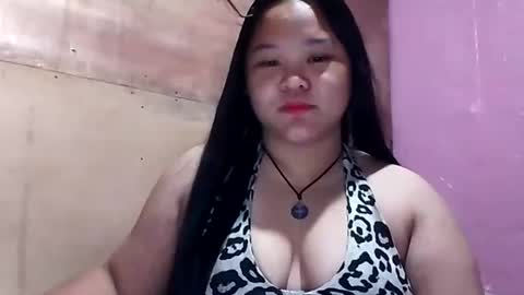 Snapshot of jennalyn_19 chatting on November 3, 2025, 12:39 pm jennalyn_19 online show from November 3, 2025, 12:39 pm
