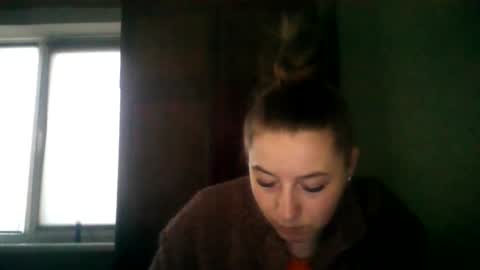 Snapshot of jennamolberty chatting on April 24, 2026, 4:42 pm JennaMolberty online show from April 24, 2026, 4:42 pm