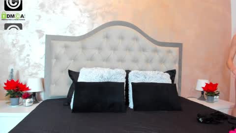 Snapshot of jennamyers chatting on December 20, 2024, 8:34 pm JennaMyers online show from December 20, 2024, 8:34 pm