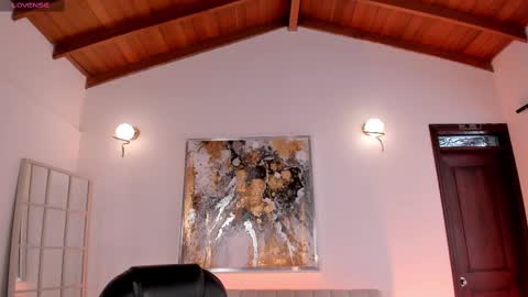 Jenna Olson  online show from February 12, 2025, 3:38 pm