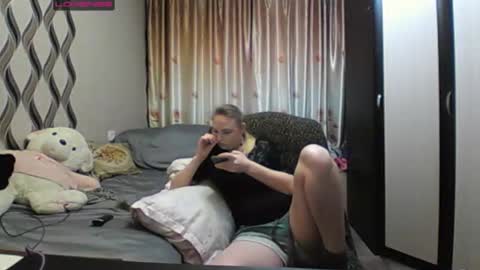 JenniDeep online show from January 12, 2026, 11:26 am