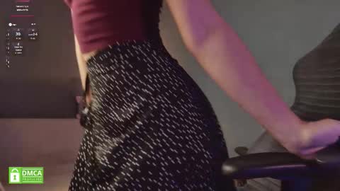 Jennie online show from November 18, 2025, 8:13 pm