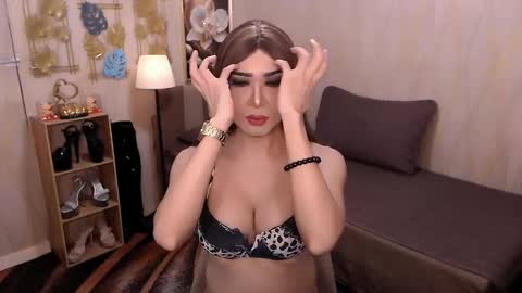 Snapshot of jenniegarcia chatting on November 17, 2025, 2:23 pm jenniegarcia online show from November 17, 2025, 2:23 pm