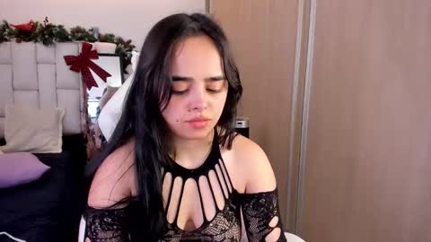 Lim Jennie online show from December 11, 2024, 3:15 pm